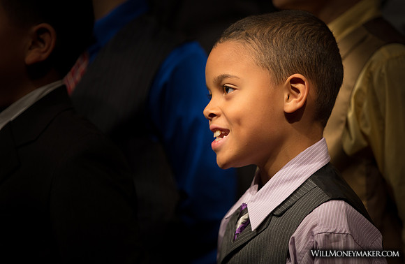Children's Choir - The Voices of Christmas (David T. Clydesdale)